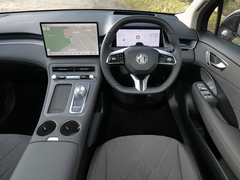 MG  64Kwh Trophy Long Range Red #9