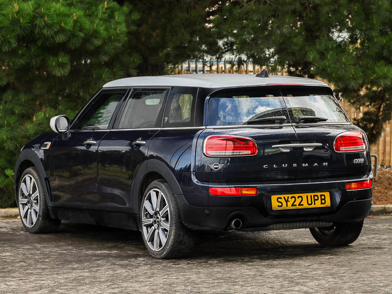 Mini Clubman 1.5 Cooper Exclusive 6Dr SY22UPB Black #2