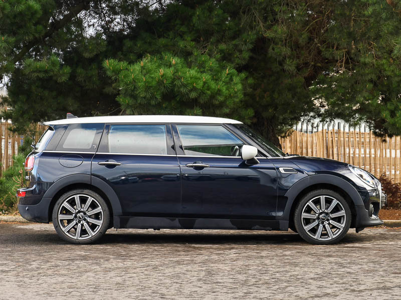 Mini Clubman 1.5 Cooper Exclusive 6Dr SY22UPB Black #3