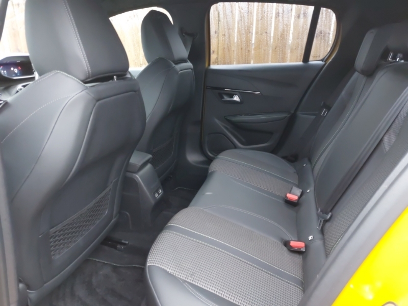Peugeot 208 1.5 Bluehdi 100 Gt Yellow #6