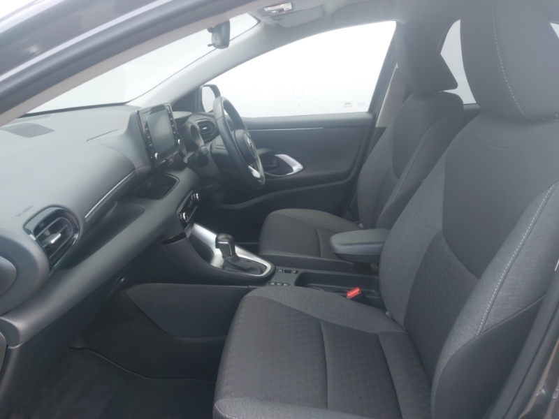 Toyota Yaris 1.5 Hybrid Design Cvt SL23TLO Grey #5
