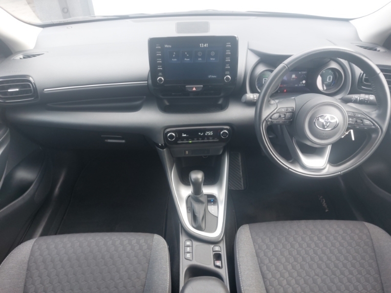 Toyota Yaris 1.5 Hybrid Design Cvt SL23TLO Grey #3