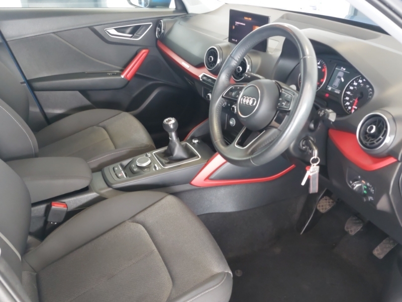 Audi Q2 30 Tdi Sport CA69ELJ Blue #6