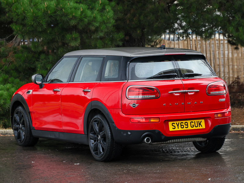 Mini Clubman 1.5 Cooper Exclusive 6Dr SY69GUK Red #2
