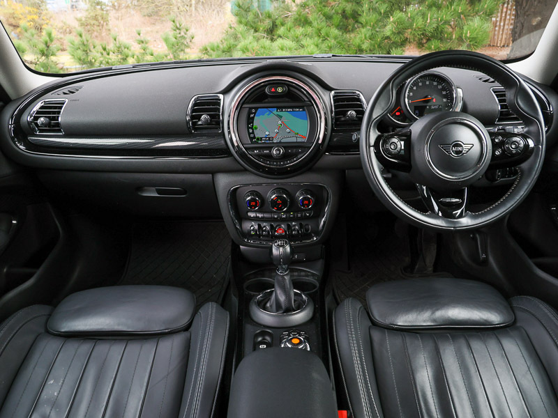 Mini Clubman 1.5 Cooper Exclusive 6Dr SY69GUK Red #4
