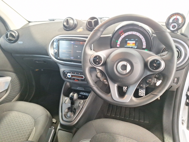 Smart Fortwo Coupe 60Kw Eq Premium 17Kwh 22Kwch White #3