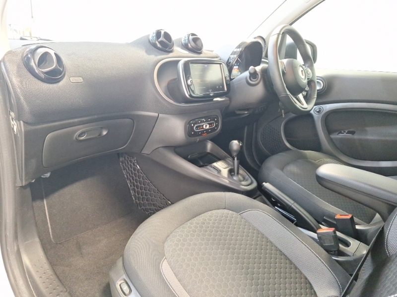 Smart Fortwo Coupe 60Kw Eq Premium 17Kwh 22Kwch White #5