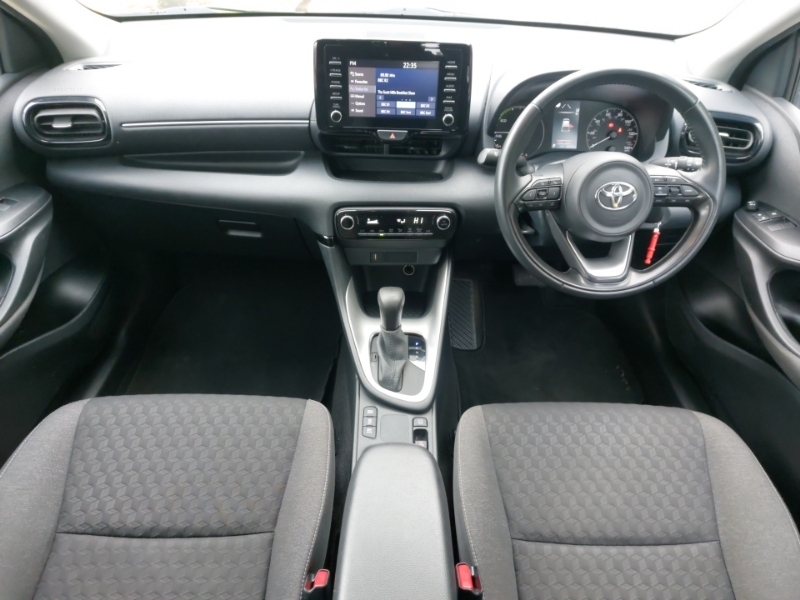 Toyota Yaris 1.5 Hybrid Icon Cvt ND72YFG White #3