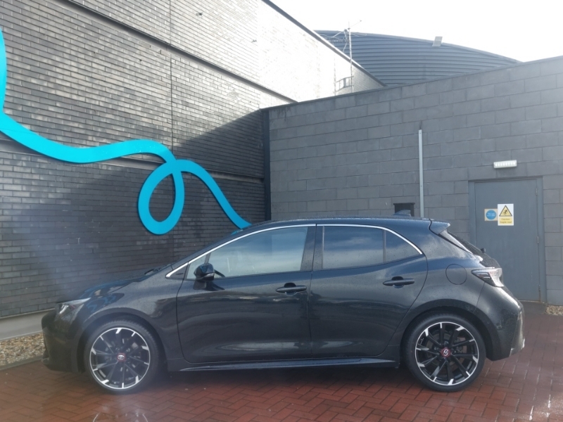 Toyota Corolla 1.8 Vvt-i Hybrid Gr Sport Cvt BK72LXS Black #4