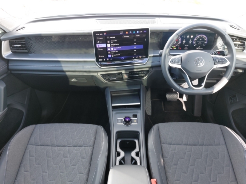 Volkswagen Tayron 1.5 Tsi Ehybrid Match Dsg6 SK75EKW White #3