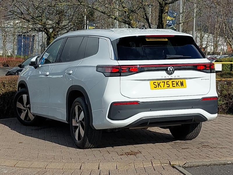 Volkswagen Tayron 1.5 Tsi Ehybrid Match Dsg6 SK75EKW White #2
