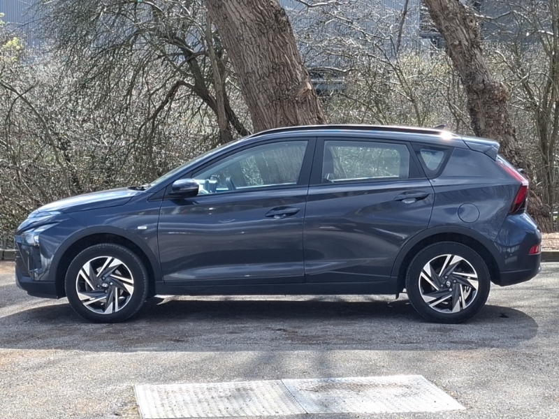 Hyundai Bayon 1.0 Tgdi 48V Mhev Se Connect Dct OV73BZJ Grey #4