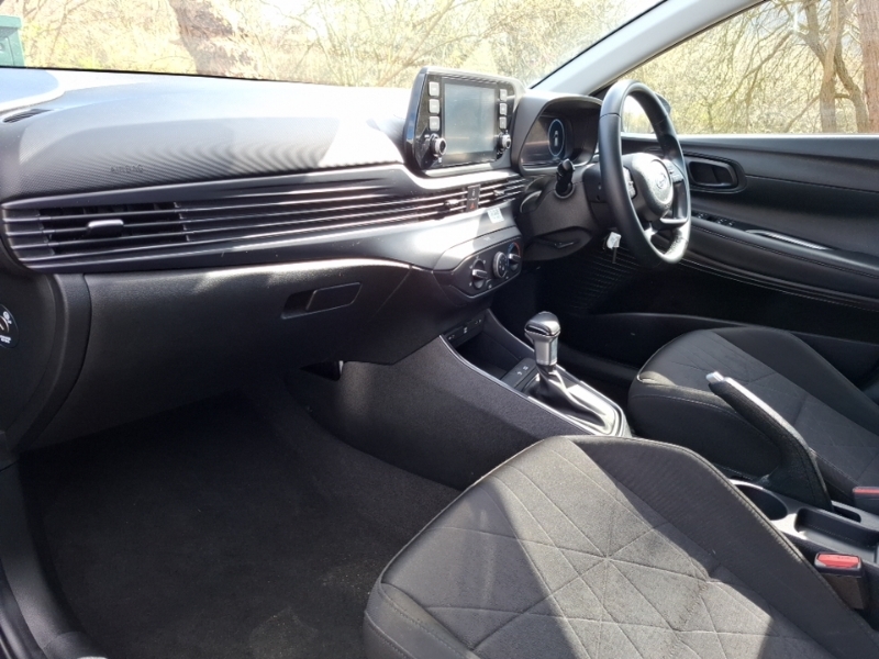 Hyundai Bayon 1.0 Tgdi 48V Mhev Se Connect Dct OV73BZJ Grey #5