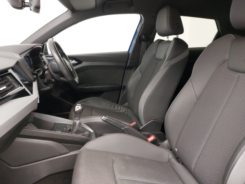 Audi A1 25 Tfsi Black Edition PY21WJN Blue #5