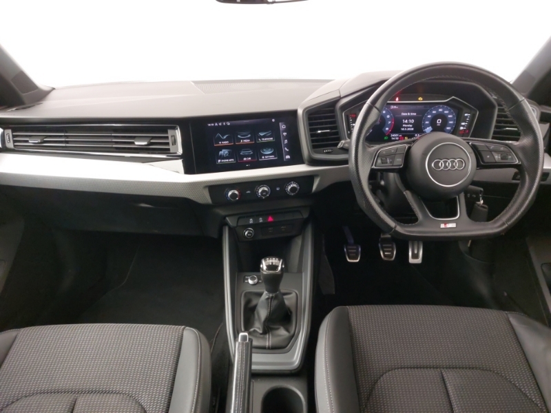 Audi A1 25 Tfsi Black Edition PY21WJN Blue #3
