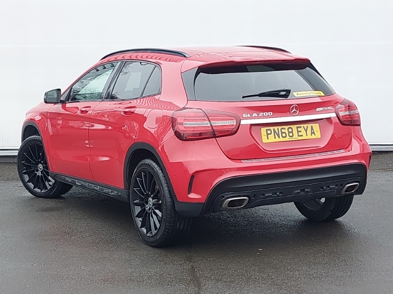Mercedes-Benz GLA Class Gla 200 Amg Line Premium PN68EYA Red #2
