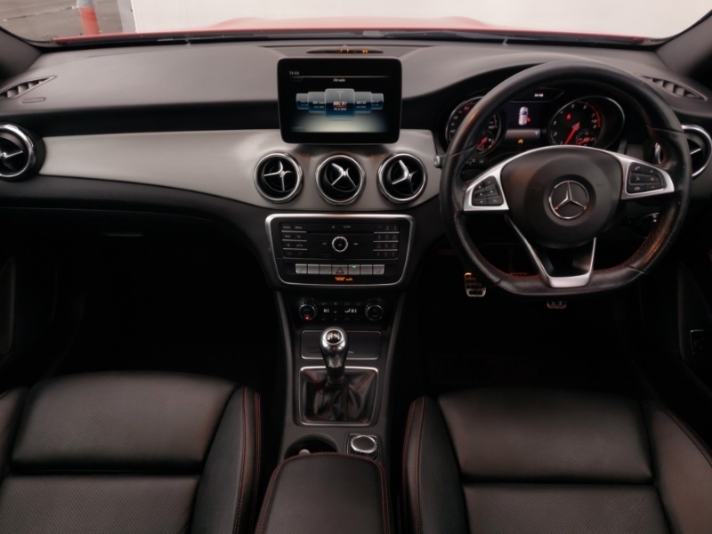 Mercedes-Benz GLA Class Gla 200 Amg Line Premium PN68EYA Red #3