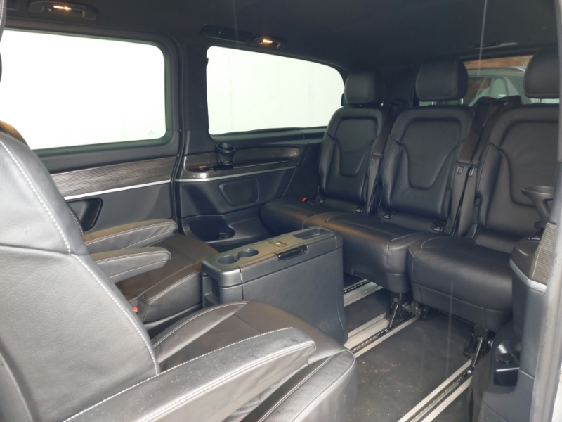 Mercedes-Benz EQV Eqv 300 150 Kw Sport Premium 90 Kwh Silver #6
