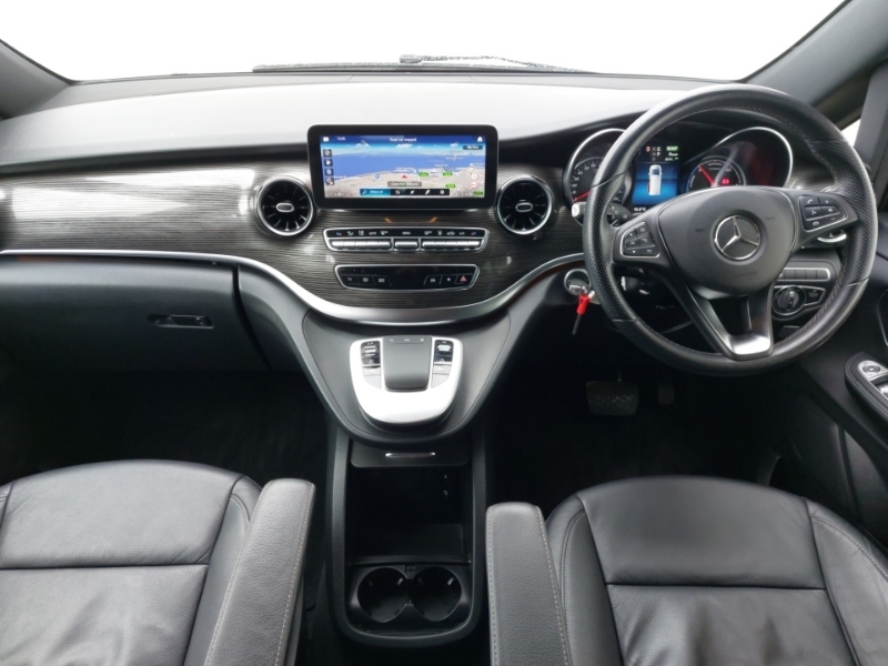 Mercedes-Benz EQV Eqv 300 150 Kw Sport Premium 90 Kwh Silver #3