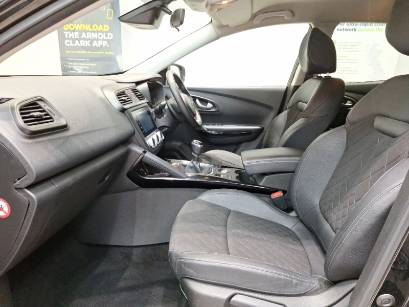 Renault Kadjar 1.3 Tce Iconic NG19YCS Black #5