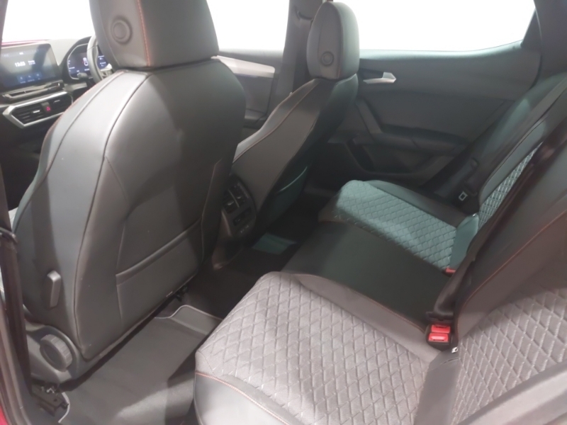 Seat Leon 1.5 Etsi 150 Fr First Edition Dsg Red #6