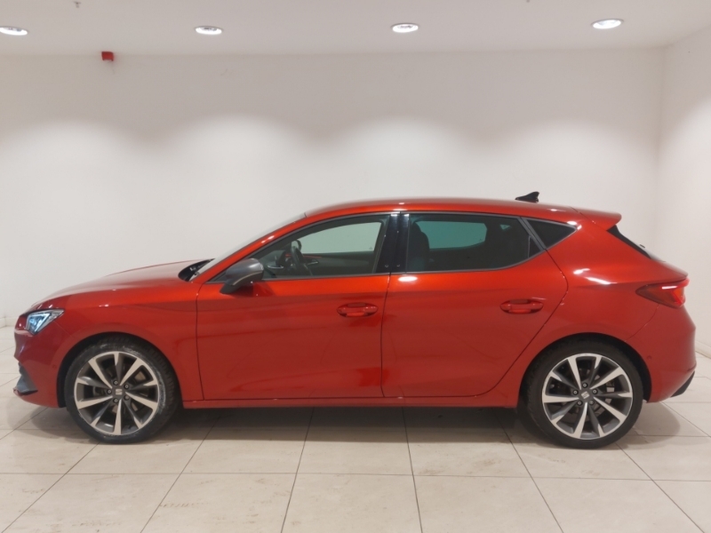 Seat Leon 1.5 Etsi 150 Fr First Edition Dsg Red #4