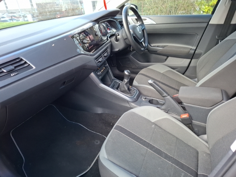 Volkswagen Polo 1.0 Tsi 115 Sel SL18KOX Black #5