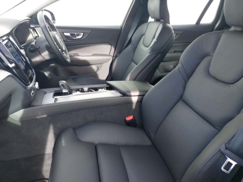 Volvo V60 2.0 B4p Plus Dark 7 Speed SM75VGY Blue #4