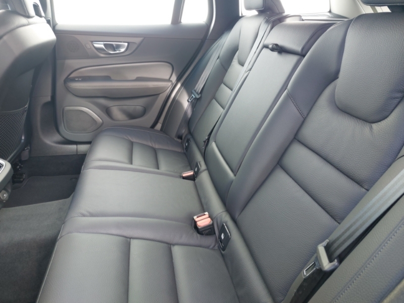Volvo V60 2.0 B4p Plus Dark 7 Speed SM75VGY Blue #5
