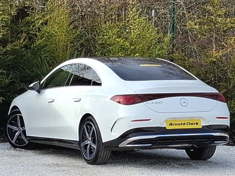 Mercedes-Benz CLA Class Cla 200 Amg Line Executive White #2