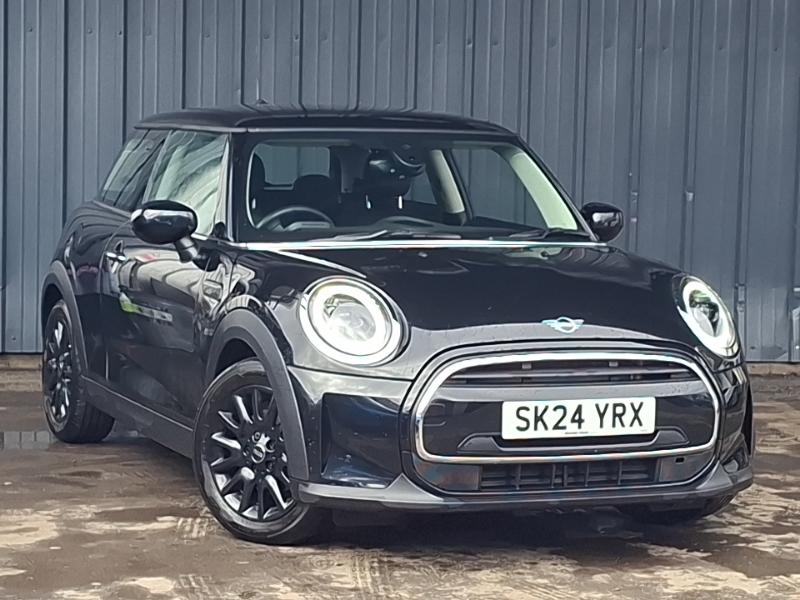 Mini Hatch 1.5 Cooper Classic Black