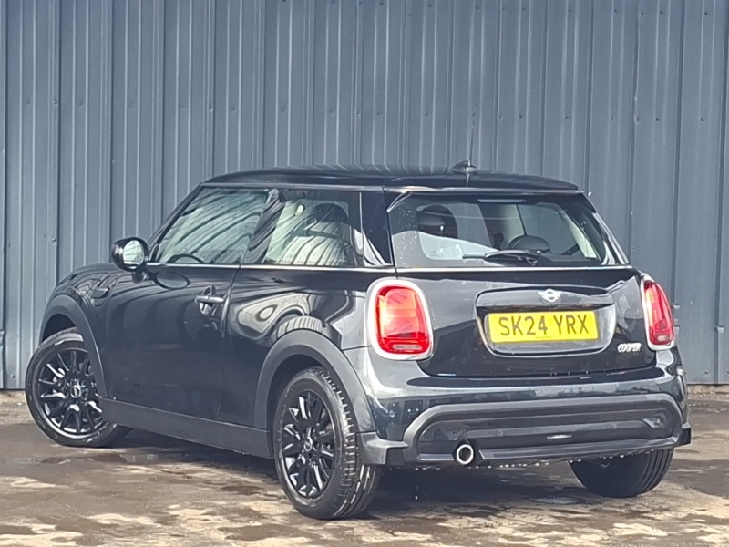 Mini Hatch 1.5 Cooper Classic SK24YRX Black #2