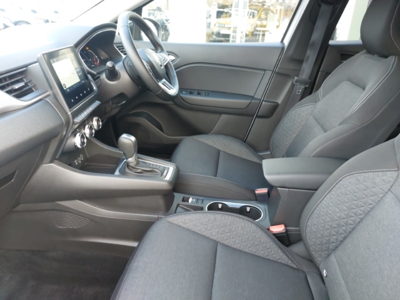 Renault Captur 1.6 E-tech Full Hybrid 145 Evolution SO72BHX White #5