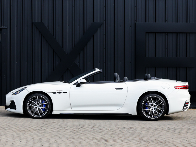 Maserati GranCabrio 3.0 V6 Trofeo White #6