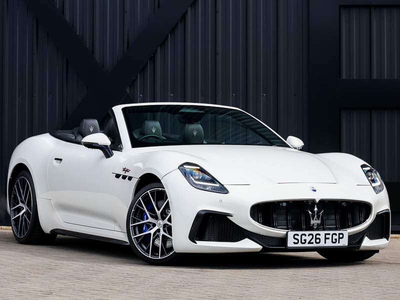 Maserati GranCabrio 3.0 V6 Trofeo White