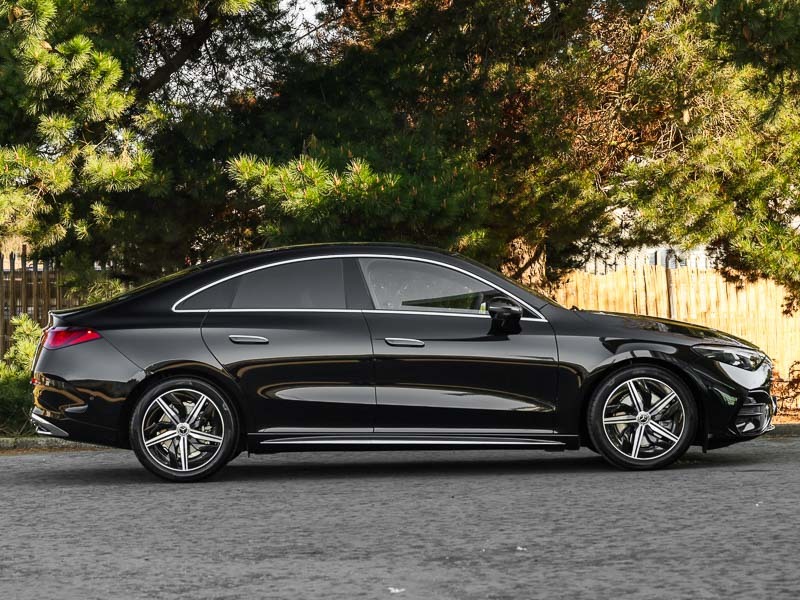 Mercedes-Benz CLA Class Cla 200 Amg Line Executive Black #4