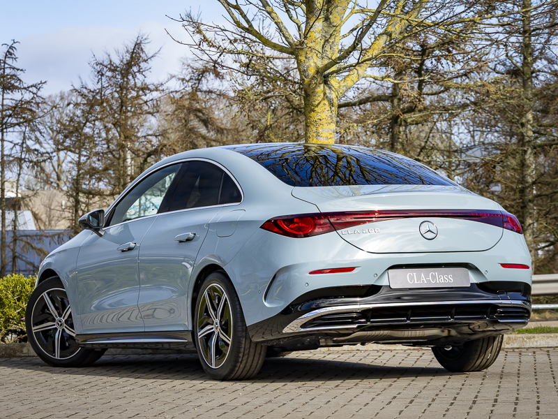Mercedes-Benz CLA Class Cla 200 Amg Line Executive Green #2
