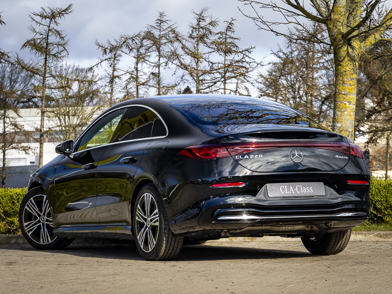 Mercedes-Benz CLA Class Cla 220 4Matic Sport Executive Black #2