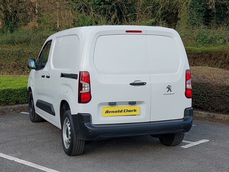 Peugeot Partner 1000 1.5 Bluehdi 100 Professional Premium Van YD23WHA White #2
