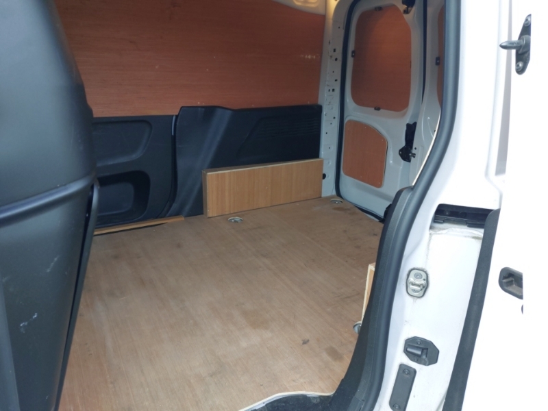 Peugeot Partner 1000 1.5 Bluehdi 100 Professional Premium Van YD23WHA White #6