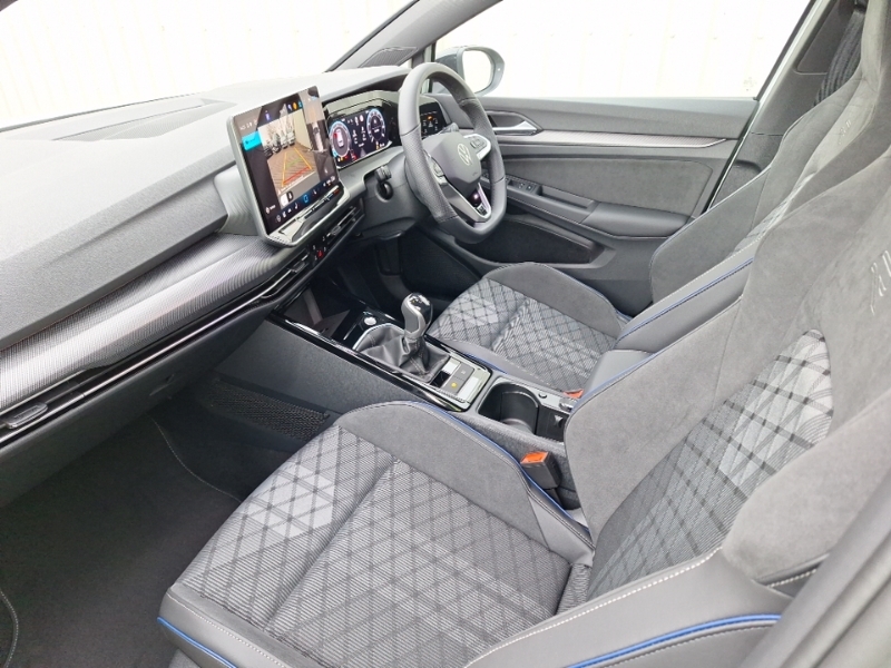 Volkswagen Golf 1.5 Tsi 150 Black Edition SB75RMX White #5