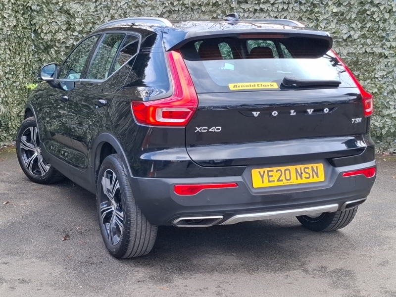 Volvo XC40 1.5 T3 163 Inscription Pro Black #2