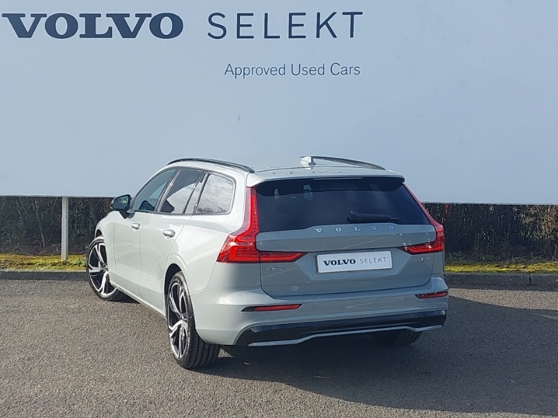 Volvo V60 2.0 B4p Plus Dark 7 Speed Grey #2
