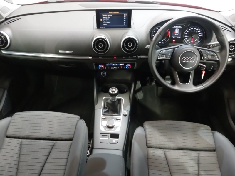 Audi A3 1.0 Tfsi Sport Red #3