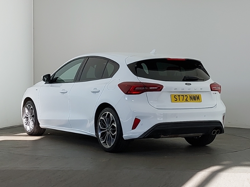 Ford Focus 1.0 Ecoboost Hybrid Mhev 155 St-line Vignale ST72NWM White #2