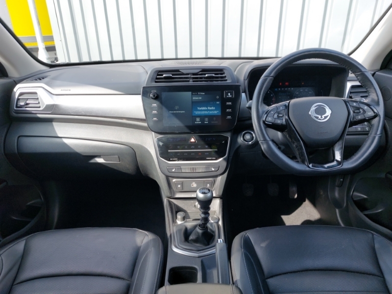 SsangYong Tivoli 1.5 K40 FT73XAA White #3