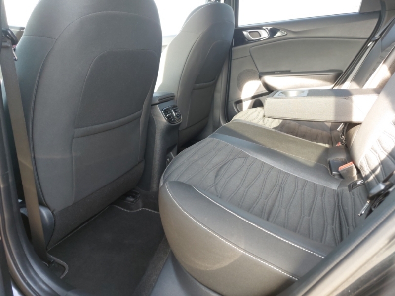 Kia Ceed 1.5T Gdi Isg 138 Gt-line SB23KCZ Black #6