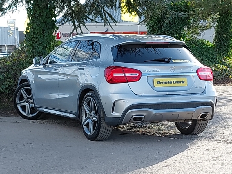 Mercedes-Benz GLA Class Gla 220 Cdi 4Matic Amg Line Premium Silver #2