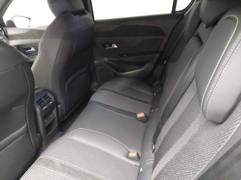 Peugeot 308 1.5 Bluehdi Gt Eat8 FD25XXU White #6