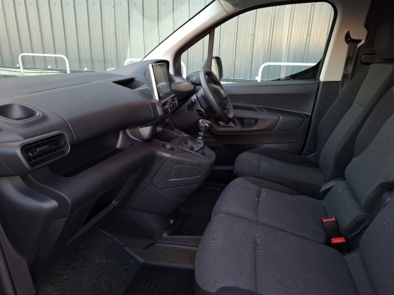 Peugeot Partner 1000 1.5 Bluehdi 100 Professional Premium Van YE23EFG White #5